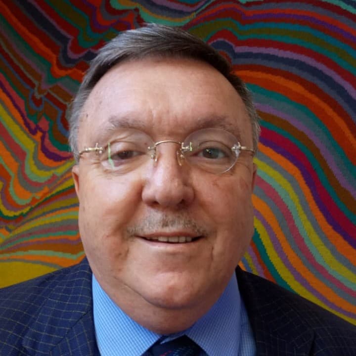 Dr. Carlos Soria
